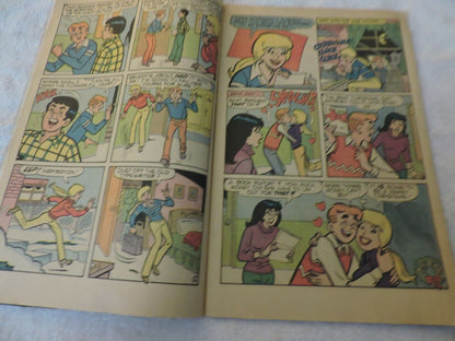ARCHIE COMICS GROUP PEP #358 FEBRUARY 1980 UNGRADED