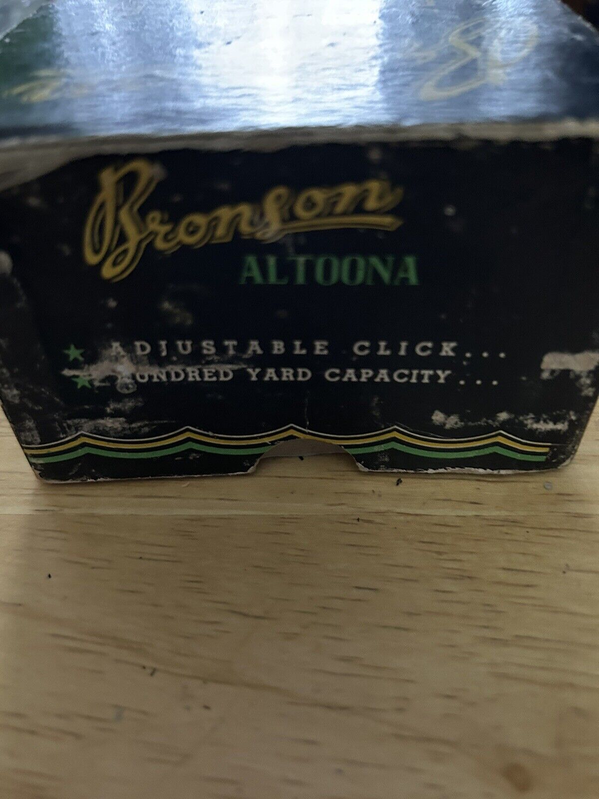 Vintage Bronson Altoona 4250 Level Winding Casting Reel -in Original Box