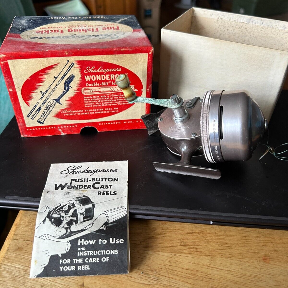 Vintage Shakespeare Wonder Cast 1797 Reel with original box/Instructions