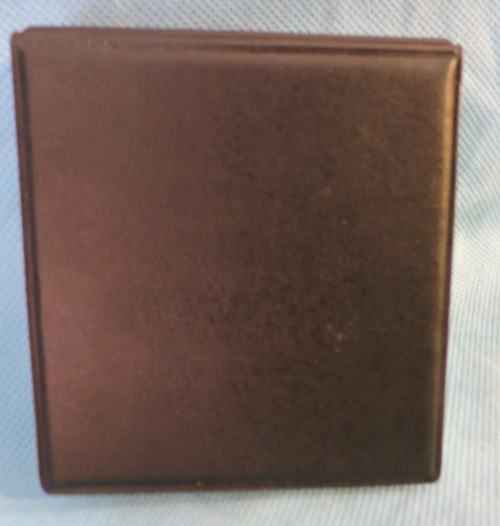 RUSSIAN MADE DESKTOP MEMO PAD WITH ANCIENT CITY PICTURED ON TOP