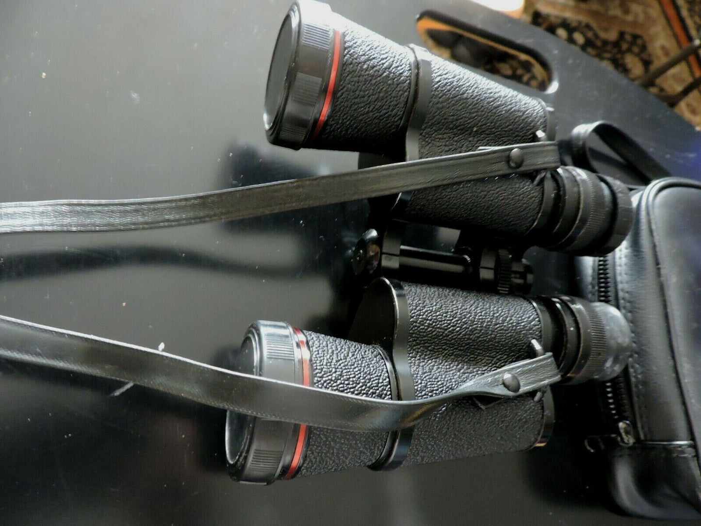 SIMMONS BINOCULARS  7X 35, 383ft @1000 yds fully coated optics model #1101