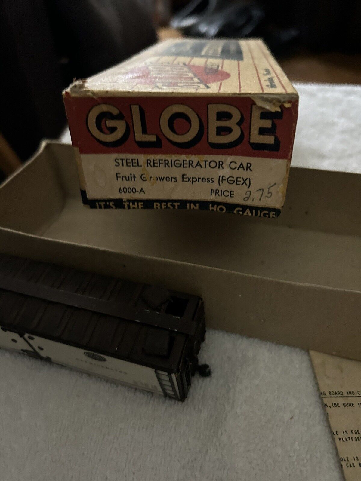 SILVER STREAK DELUXE KIT: 8000 GAL. SINGLE DOME TANK CAR--NO WHEELS