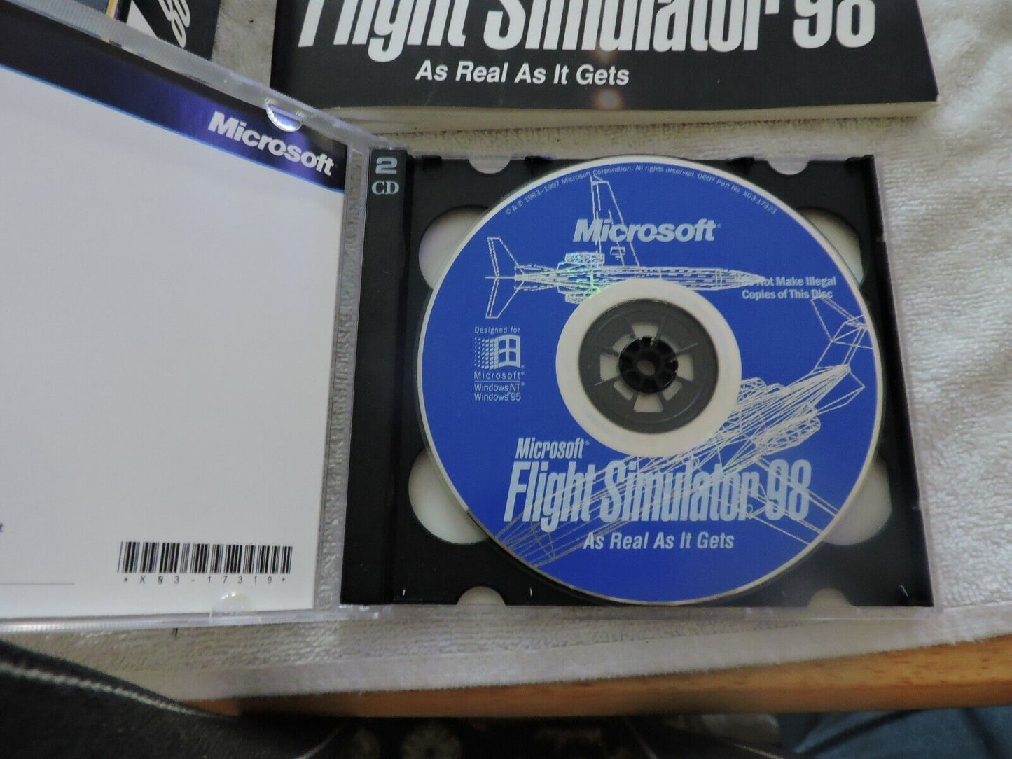 MICROSOFT FLIGHT SIMULATOR 98 AS REAL AS IT GETS 1998