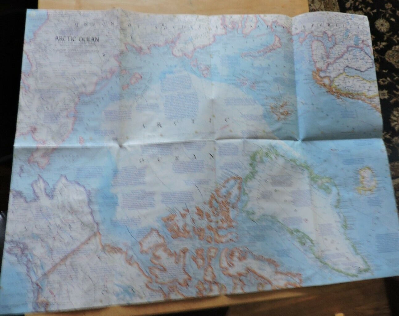 NATIONAL GEORGRAPHIC MAP OF ARCTIC OCEAN/ARTIC OCEAN FLOOR   2 SIDED MAP