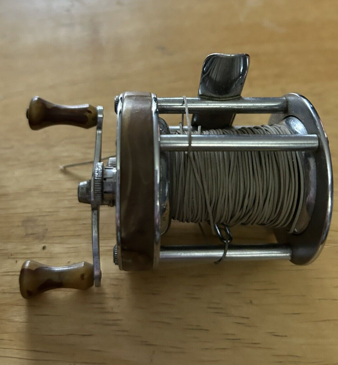 Vintage Bronson Altoona 4250 Level Winding Casting Reel -in Original Box