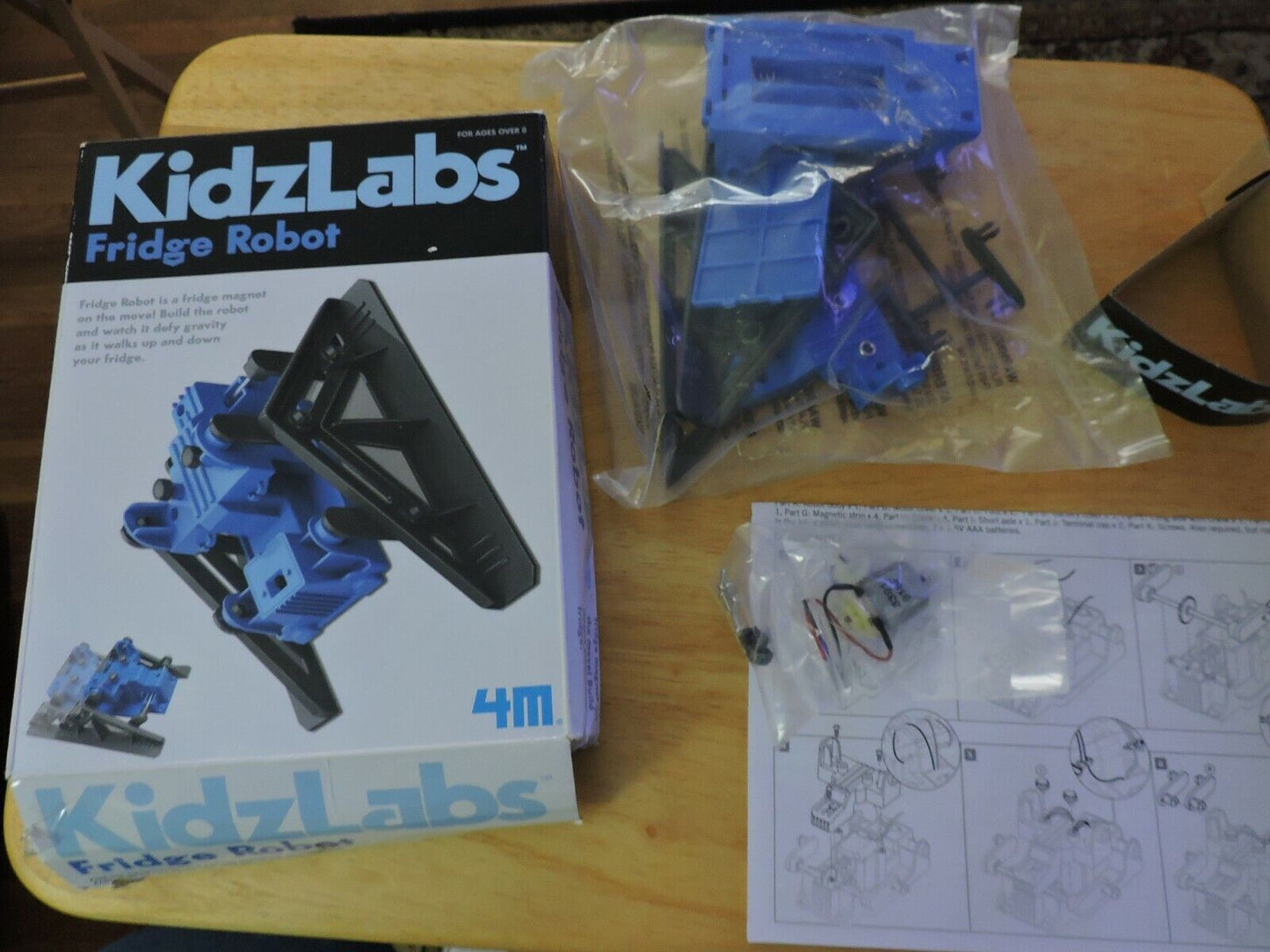 KIDZLABS FRIDGE ROBOT--NEW