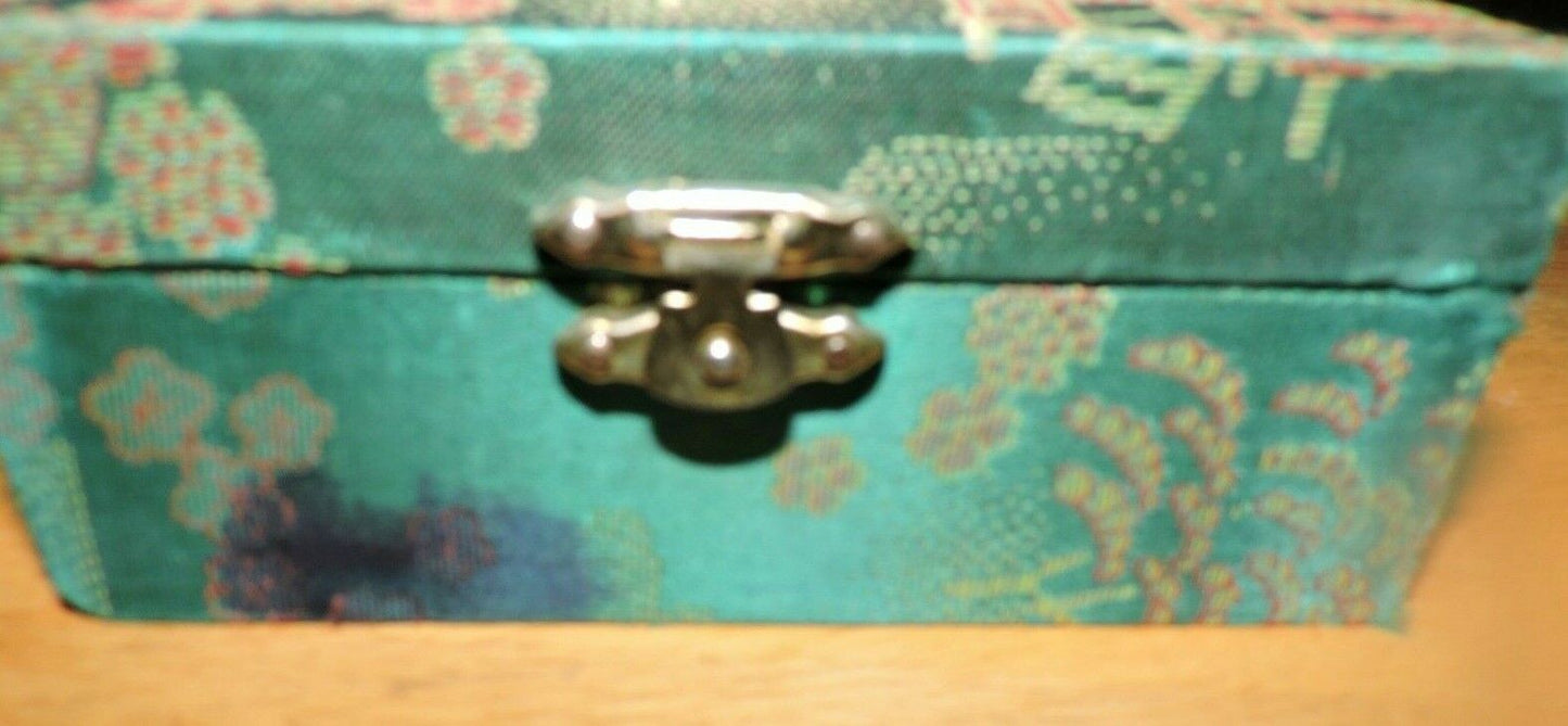 PAINTED CHINESE STRESS/MASSAGE HAND BALLS IN DECORATIVE BOX