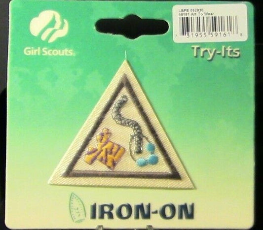 Official Girl Scouts: Girl Scout try-It's "Art To Wear" Patch