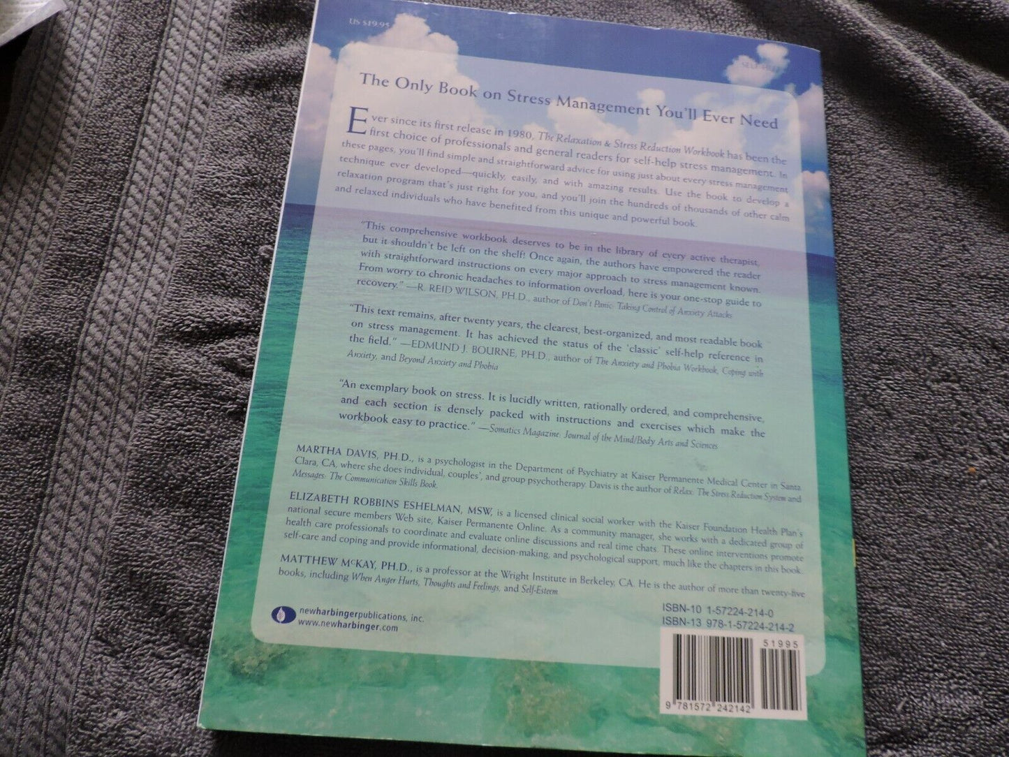 THE RELAXATION & STRESS REDUCTION WOOKBOOK  5TH EDITON--2001