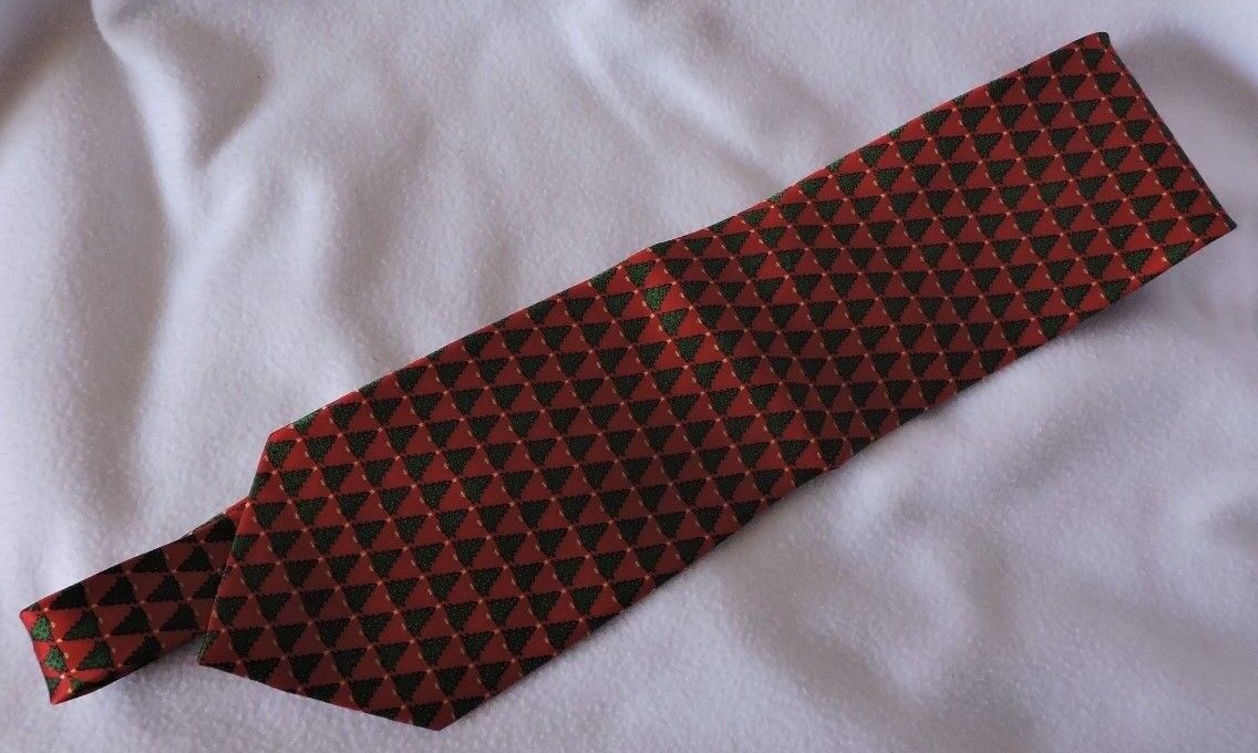 Christmas Tree Themed Silk Tie