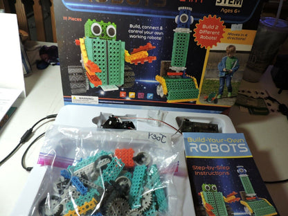 STEM:   BUILD-YOUR-OWN ROBOTS--NOT COMPLETE--SELLING FOR PARTS ONLY