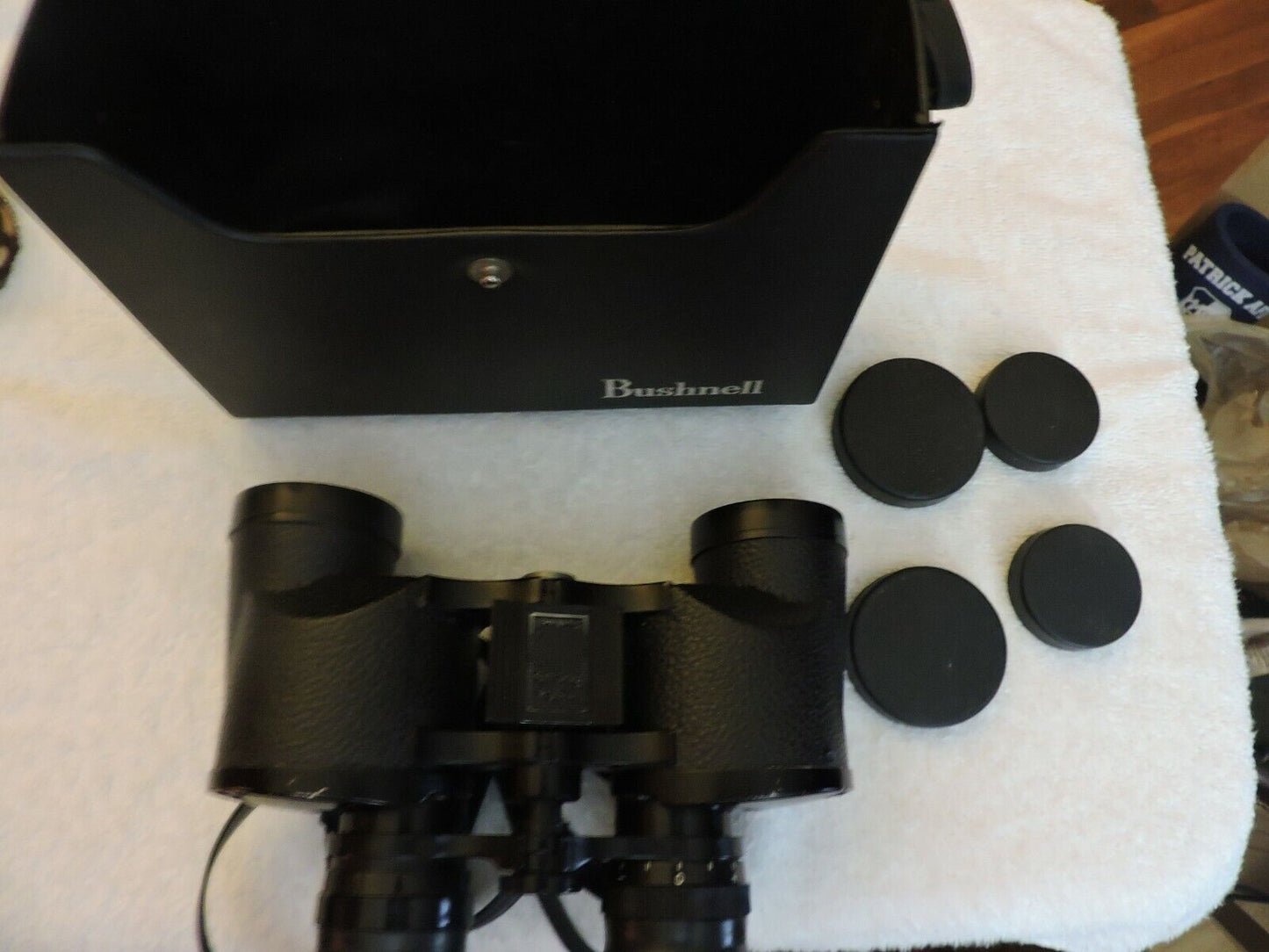 BUSHNELL BINOCULARS SPORTSVIEW WITH CASE  7 X 35