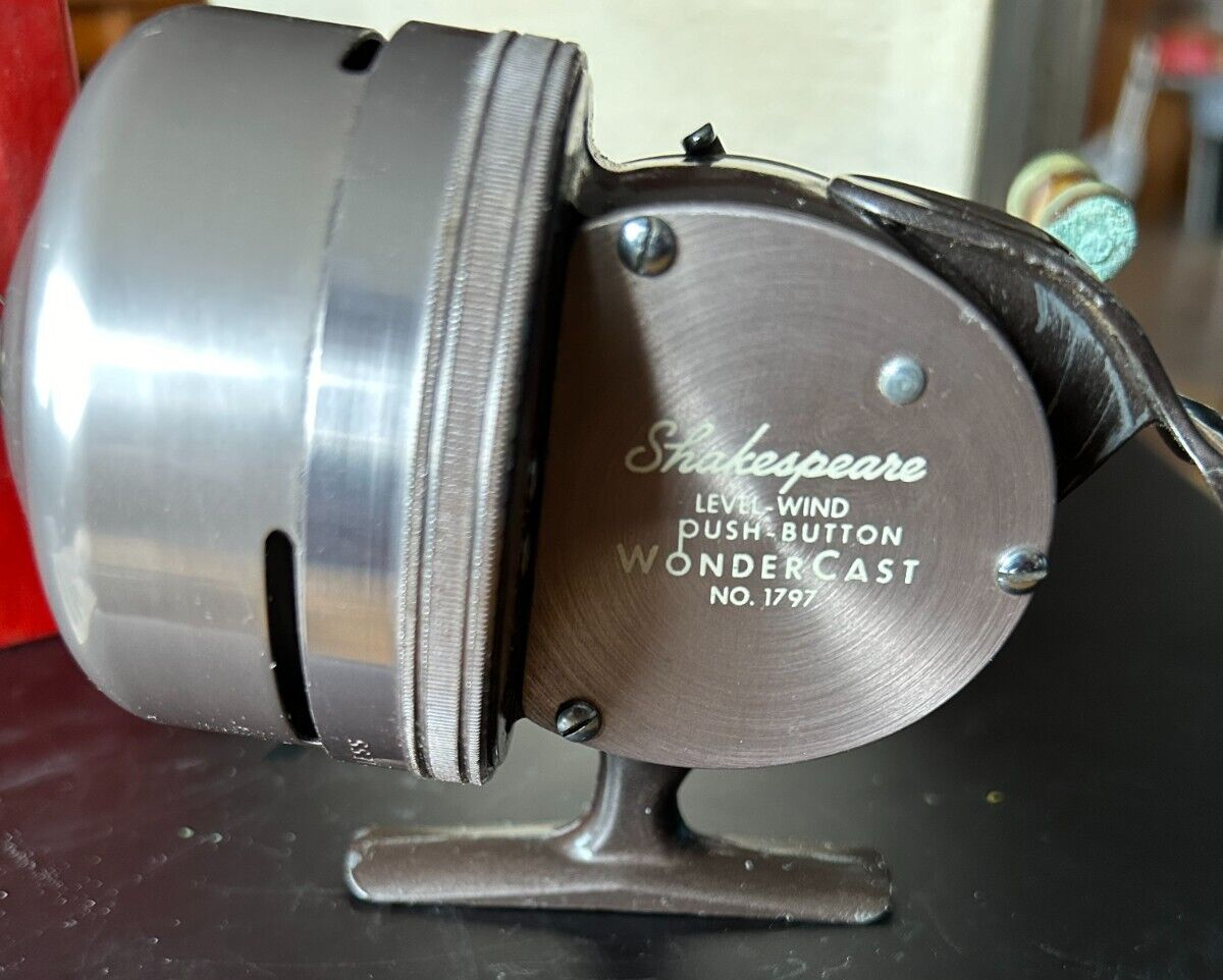 Vintage Shakespeare Wonder Cast 1797 Reel with original box/Instructions