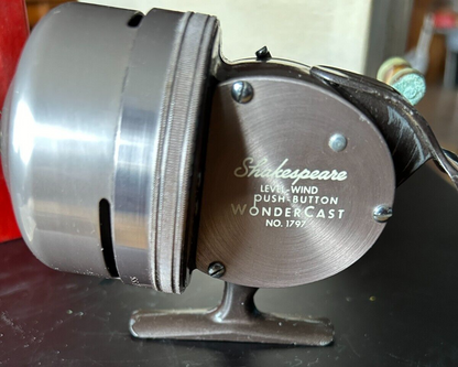 Vintage Shakespeare Wonder Cast 1797 Reel with original box/Instructions