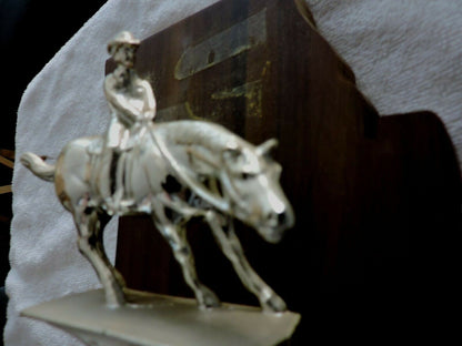 MISSOURI HORSEMANSHIP TROPHY--READY FOR A NEW NAME PLATE 7.5X7 INCHES
