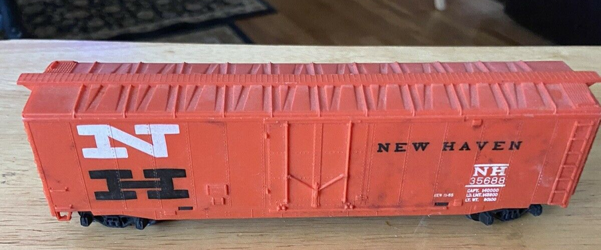Model Railroad Car-"New Haven" Box Car