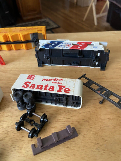 Lot of TYCO Train Cars and Parts for a Model Train set (For Parts Only)