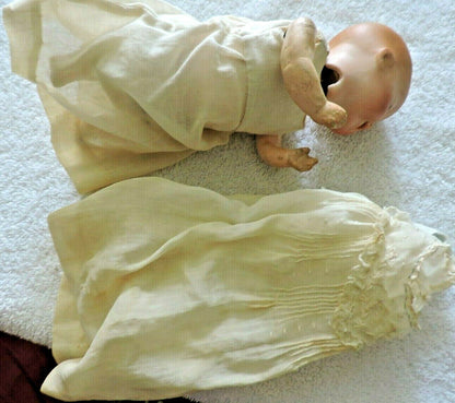 VINTAGE ARMANO MARSEILLE  GERMAN DOLL  1924 SOLID-DOMEQIQUE  IN WICKER BASKET