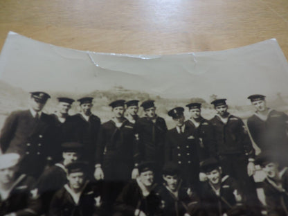 VINTAGE NAVAL CREW PICTURE 7X5.5 INCHES