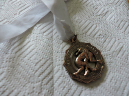 SANTA CLARA VALLEY WESTLING ASSSOCIATION- WITH WHITE RIBBON 2 INCH MEDAL