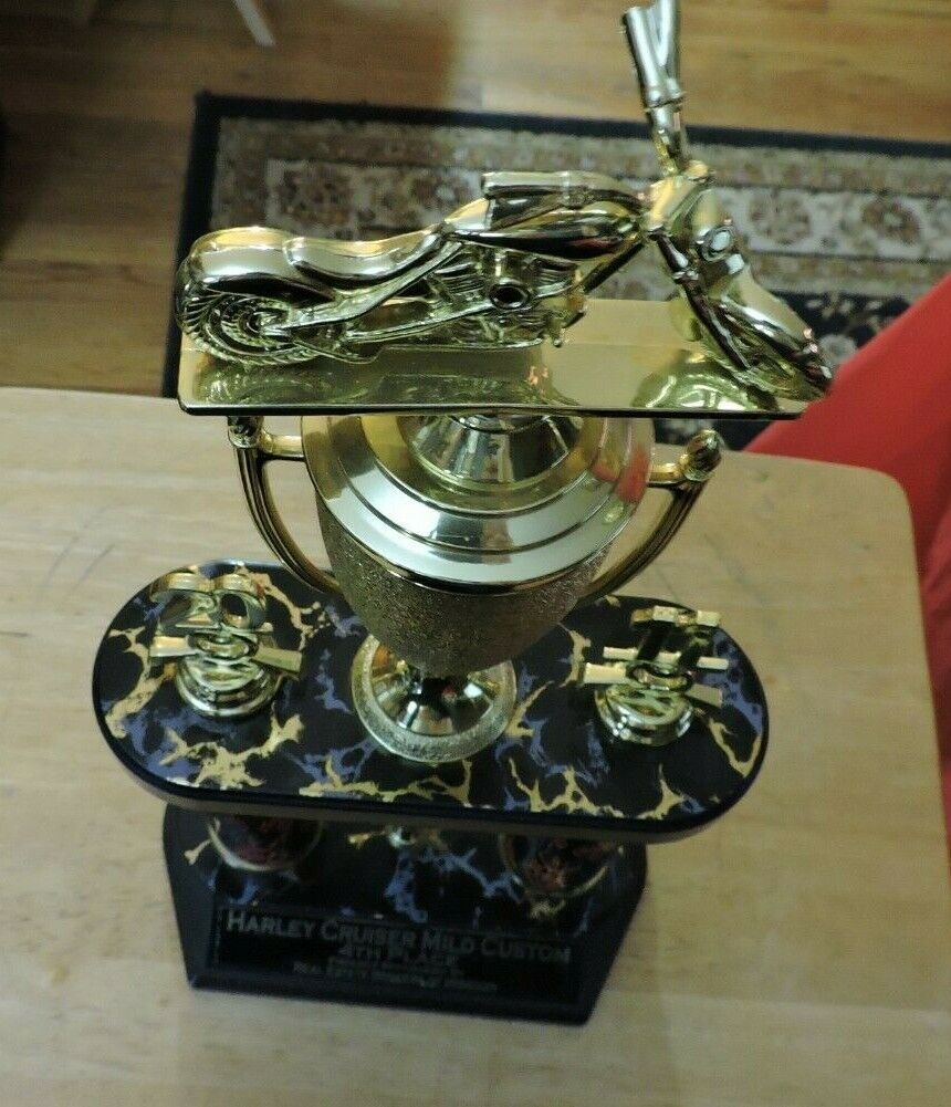 HARLEY CRUISER MILD CUSTOM 4TH PLACE TROPHY  2011
