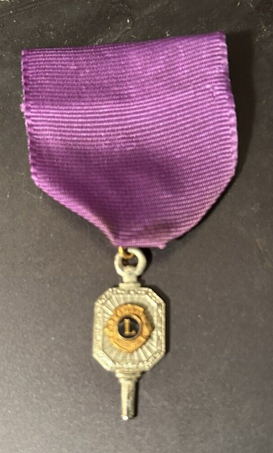 Lions Club: Silver Key Member Award Medal