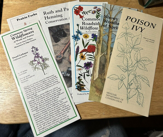 LOT OF 6 MISSOURI CONSERVATION PAMPHLETS-FLOWERS, TREES, POISON IVY, AND MORE