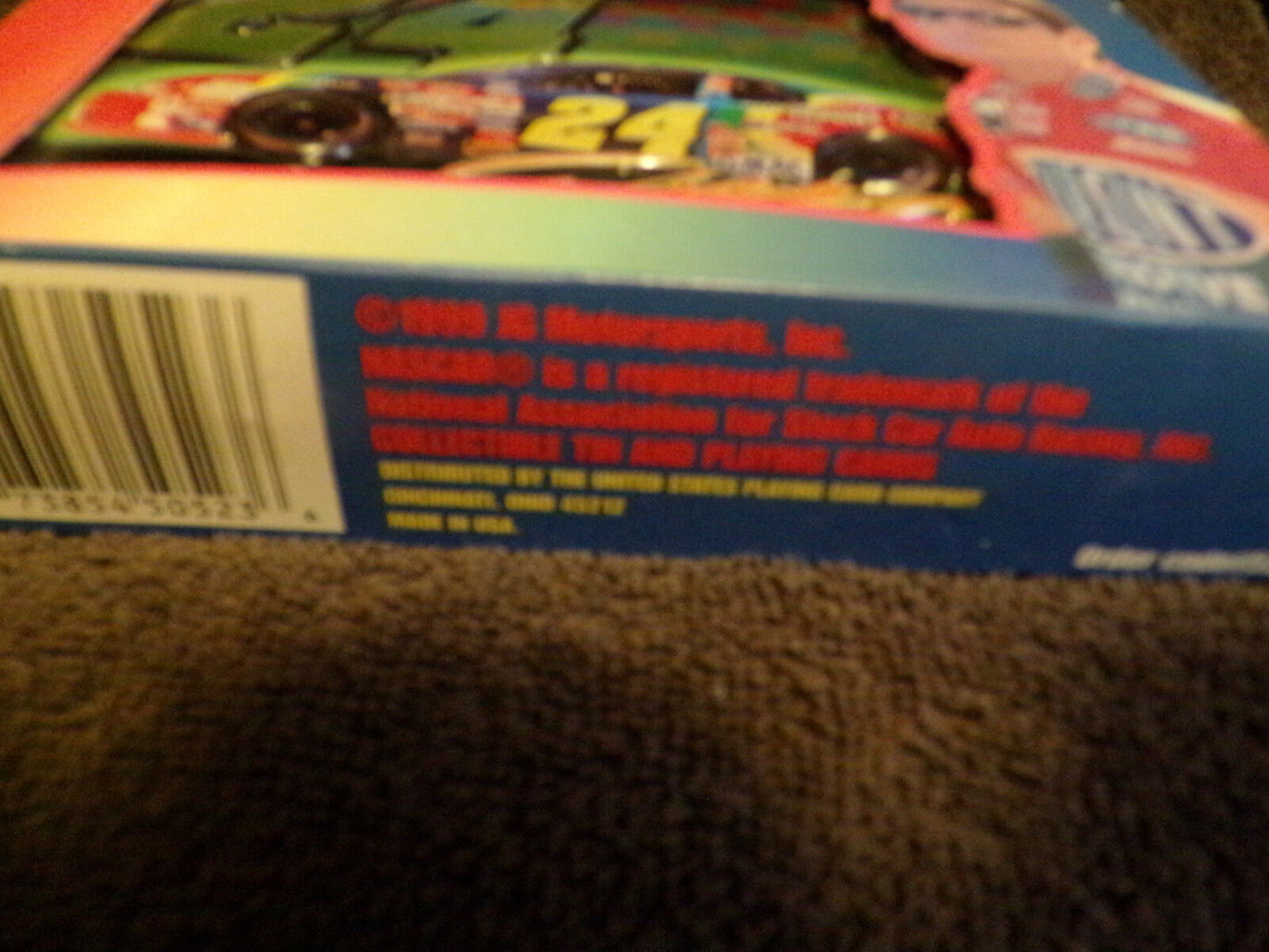 Jeff Gordon numbered/Limited Edition Collectible Tin with two decks of cards