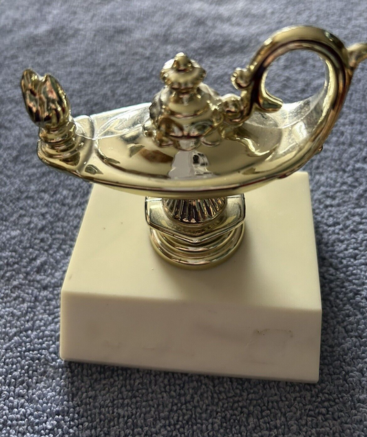 TROPHY:  " ALADDINS LAMP" 0 4 .25 X 3.5 X 3 INCHES