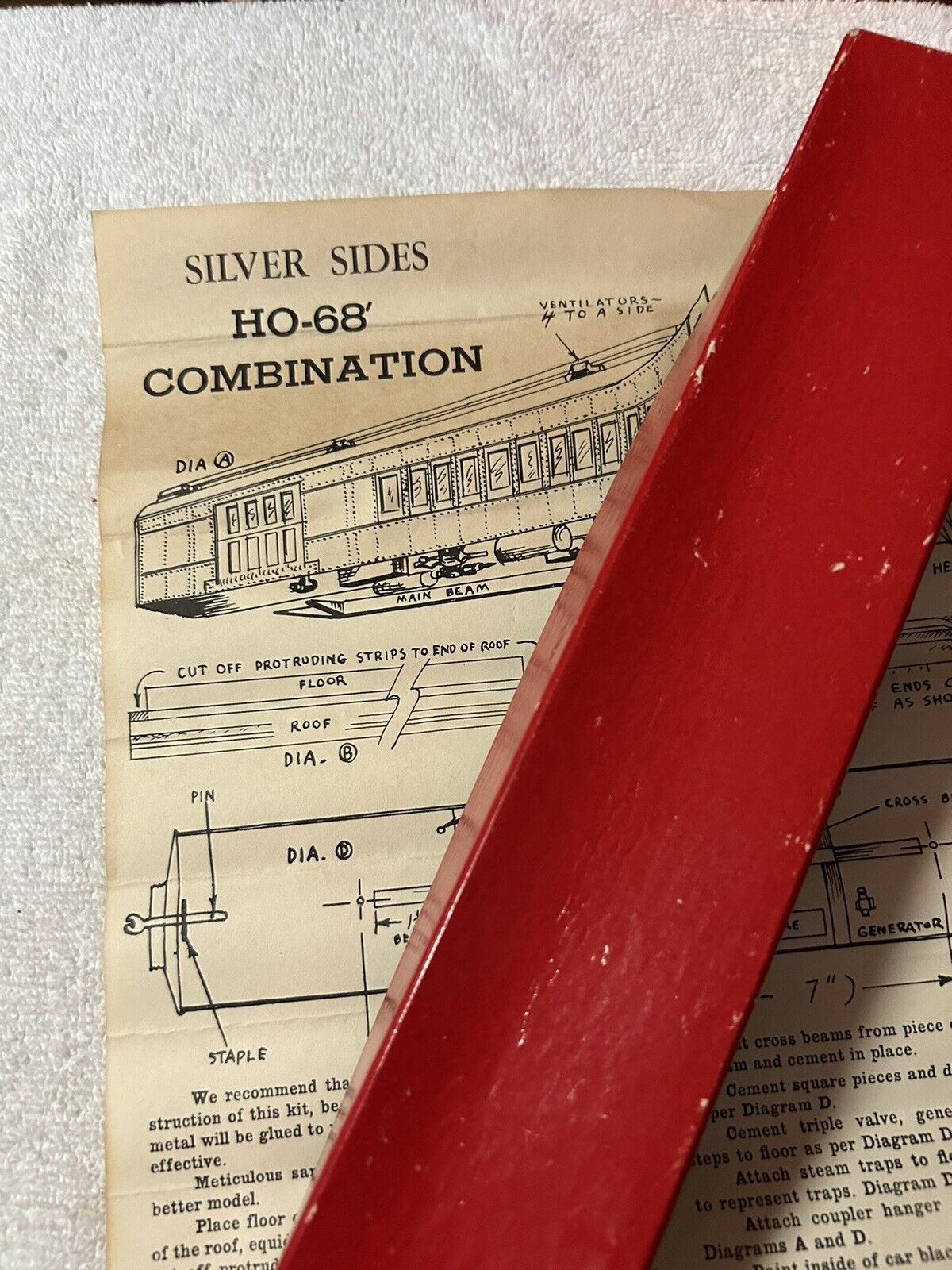 SILVER SIDES HO PASSENGER KIT:68' NYC BAGGAGE COUCH--JC MODELS