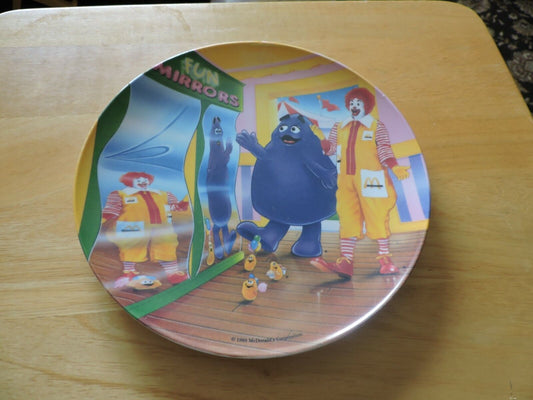 MCDONALS 1993 FUN PLATE--"FUN MIRRORS"