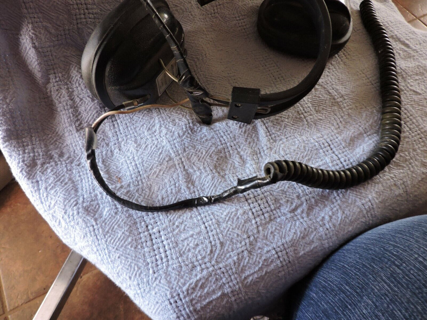 MIDLAND AVIATION HEAD SET--SELLING FOR PARTS