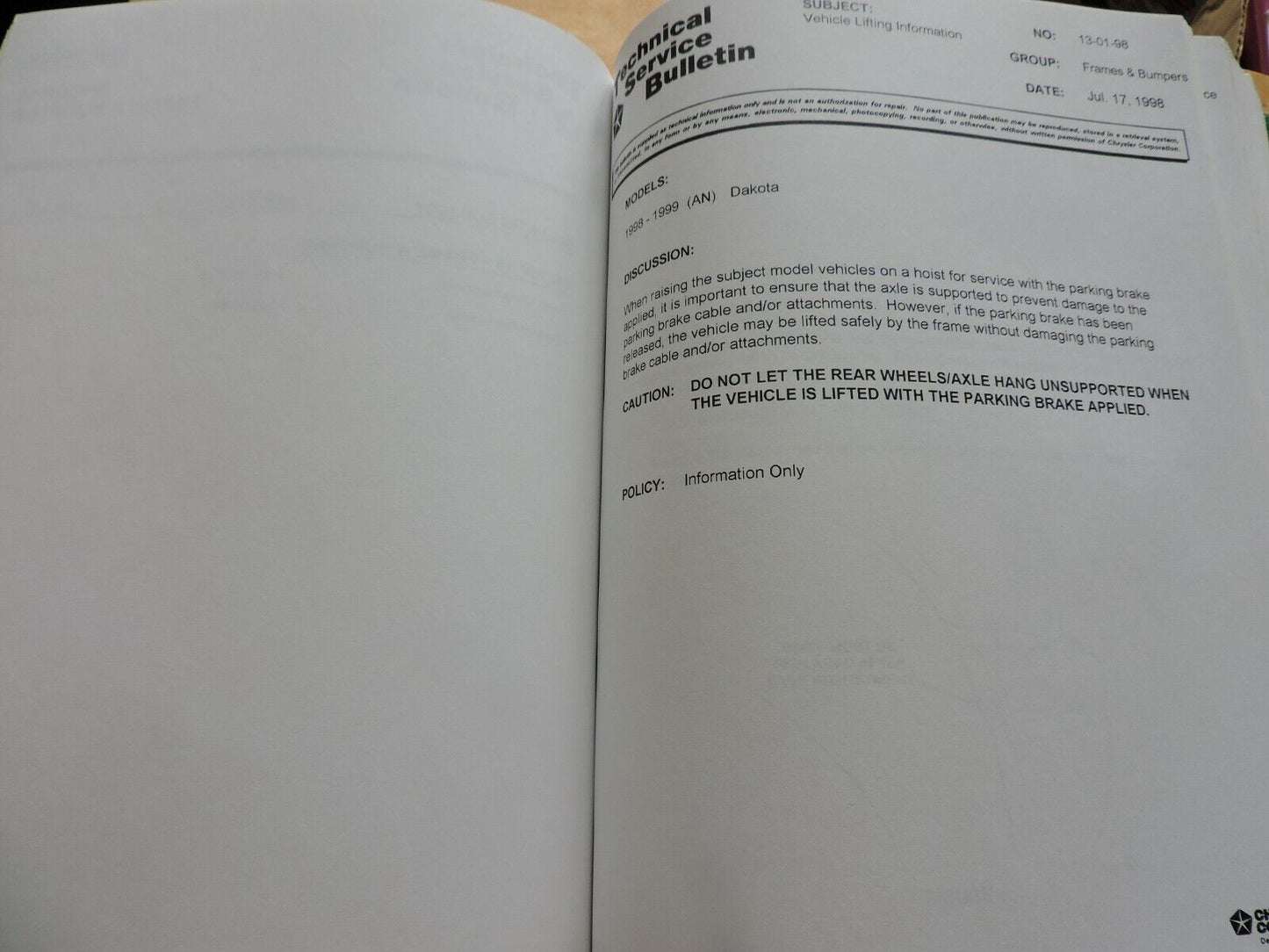 SET OF DAIMLER CHRYSLER CORPORATION TECHNICAL SERVICE BULLETINS & REVISIONS