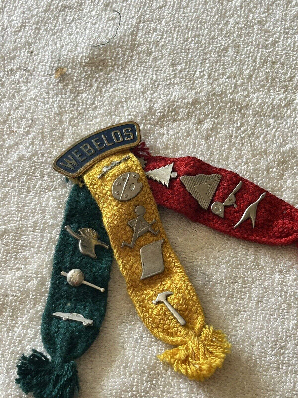 BOY SCOUTS WEBOLOS TRICOLOR RIBBON WITH 14 ACTIVITY PINS
