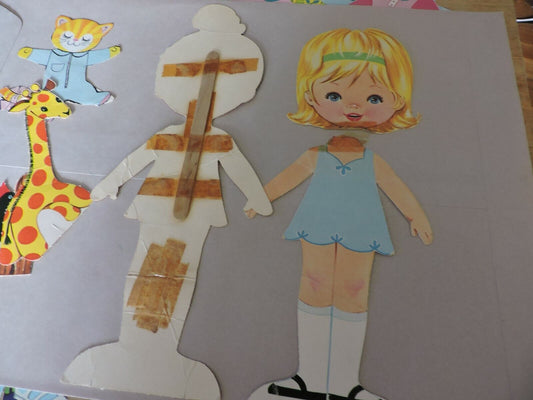 JILL AND JOAN PAPER DOLLS  1983