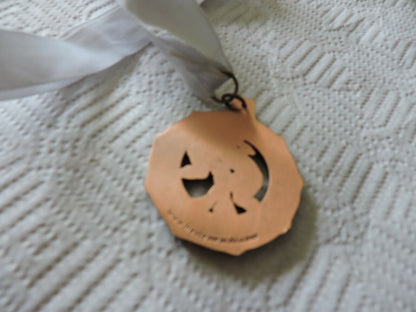 SANTA CLARA VALLEY WESTLING ASSSOCIATION- WITH WHITE RIBBON 2 INCH MEDAL
