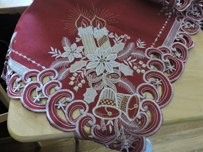 CHRISTMAS TABLE CLOTH--32 X 32 INCHES--NEW