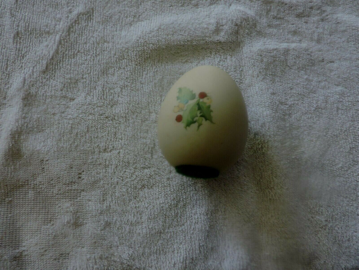 WOMACK DECORATIVE EGG---SLEIGH SCENE   USA