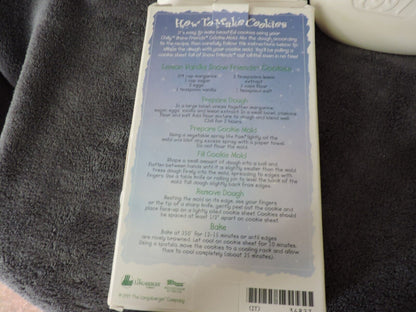 1997 Longaberger Pottery Chilly Snowman Cookie Mold Snow Friends Series- NIB