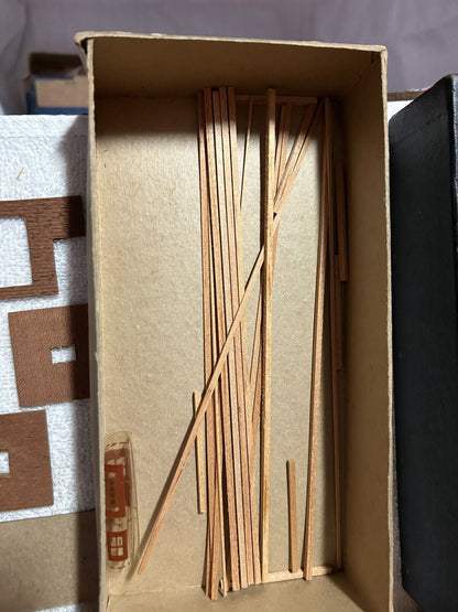 MODEL HOBBIES FOR YOU:  MODEL HOBBIES HO USED CAR LOT KIT