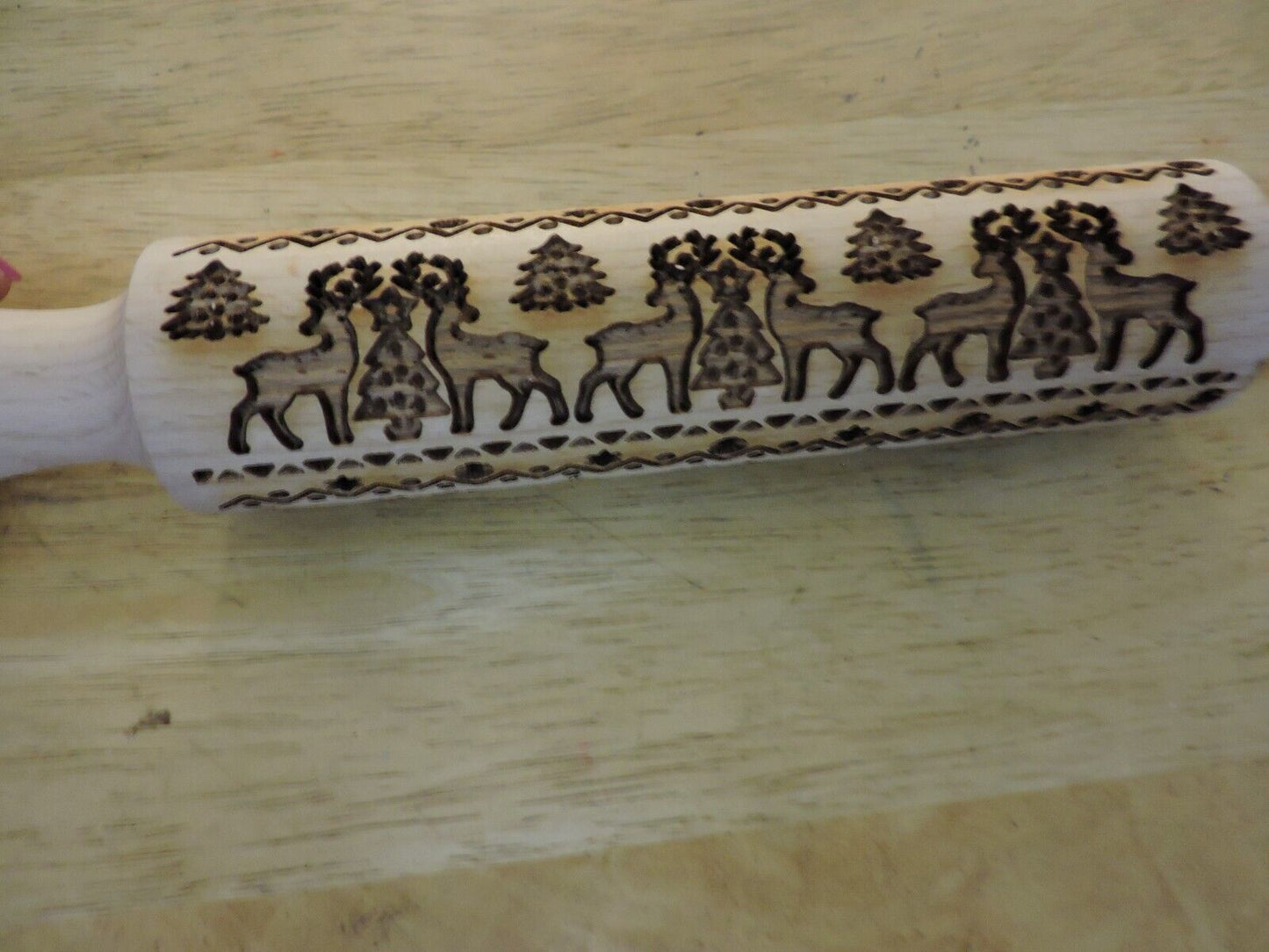 WOODEN EMBOSSED ROLLING PIN (14X1.5 INCHES) REINDEER/TREE DESIGN