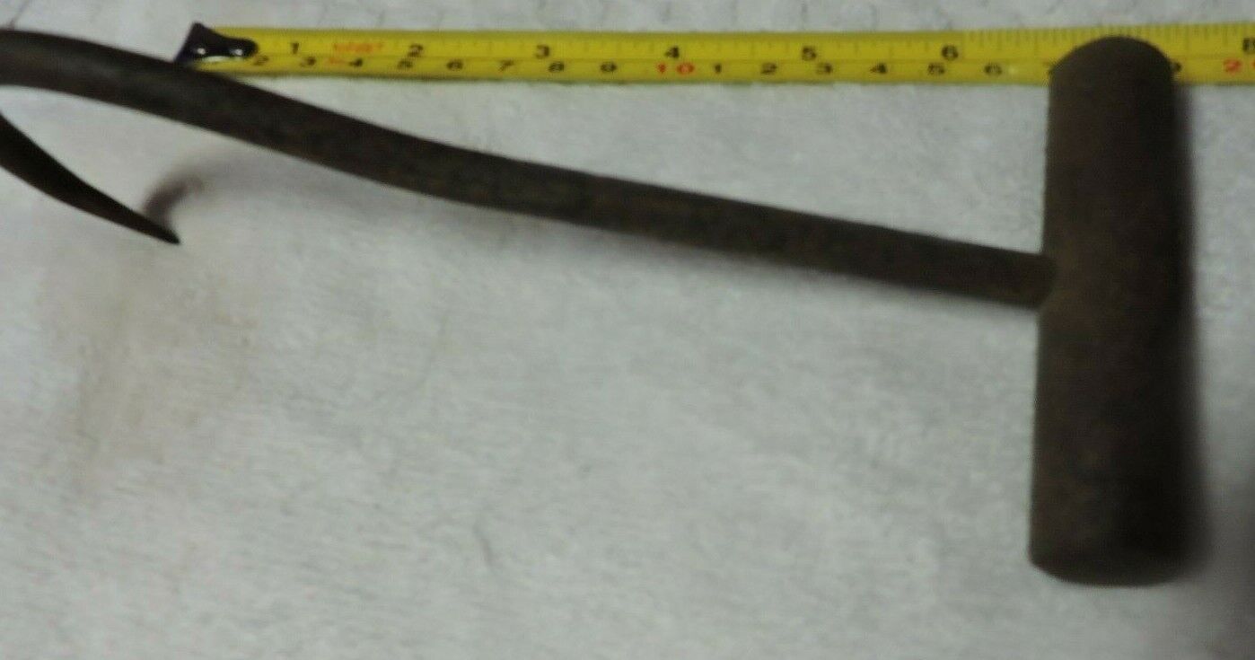 VINTAGE HALE BALER  7 INCHES LONG