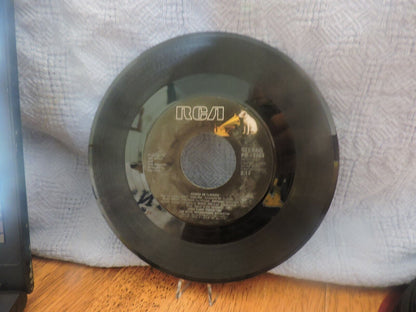 RCA Vinyl Record 45 RPM; Hooked on Classics, Louis Clark Conductor