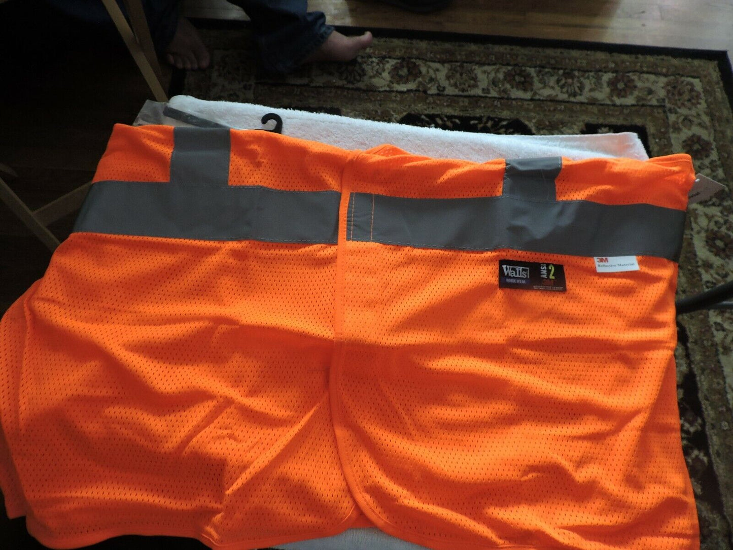 NEW:  WALLS WORK WEAR ANSI II SAFETY VEST--SIZE L