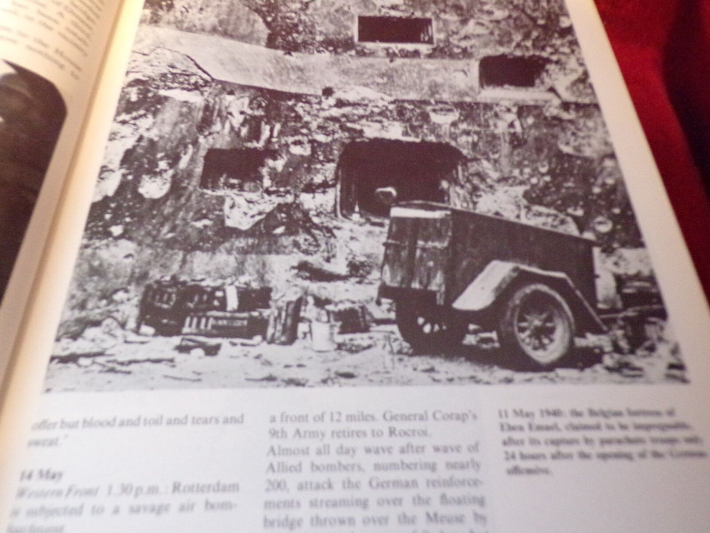 2194 Days of War Illustrated Chronology of WWII 752 Pages HC DJ