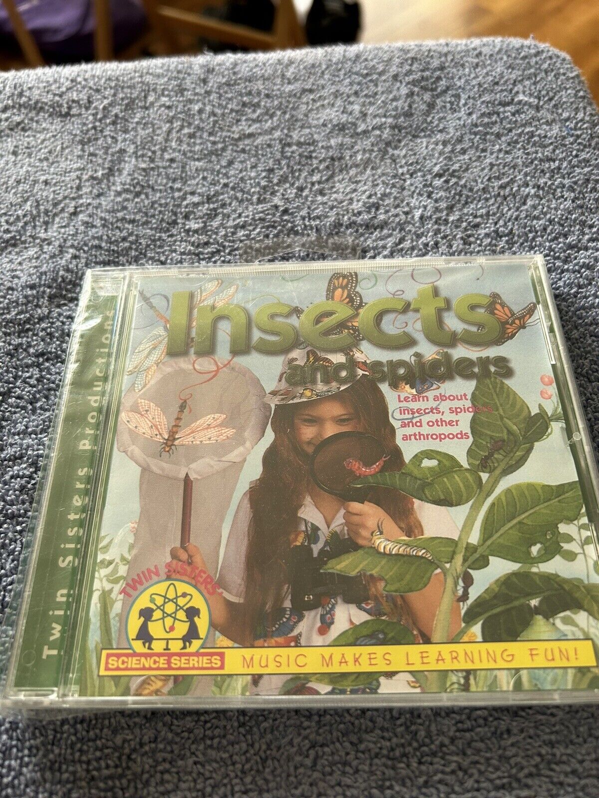 SCIENCE SERIES: INSECTS AND SPIDERS AGES 4-9  CD 1999