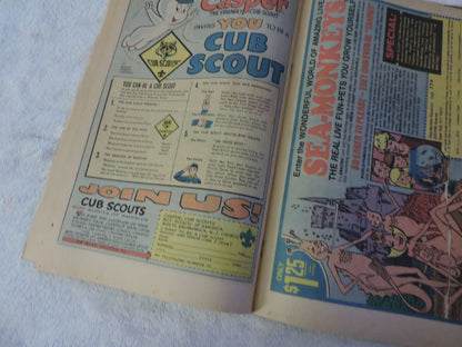 RICH RICH, THE POOR LITTLE RICH BOY, ZILLIONZ MARCH 1980 #20 UNGRADED