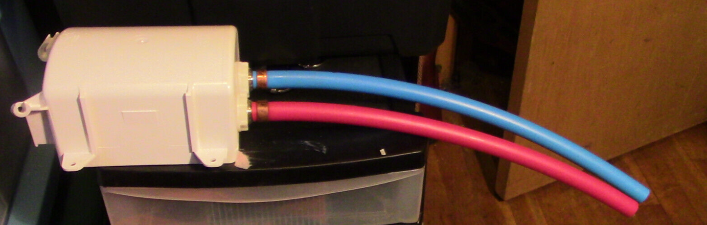Sioux Chief Ox Box Outlet Box for 1/2" PEX or MPT. Lead-Free.