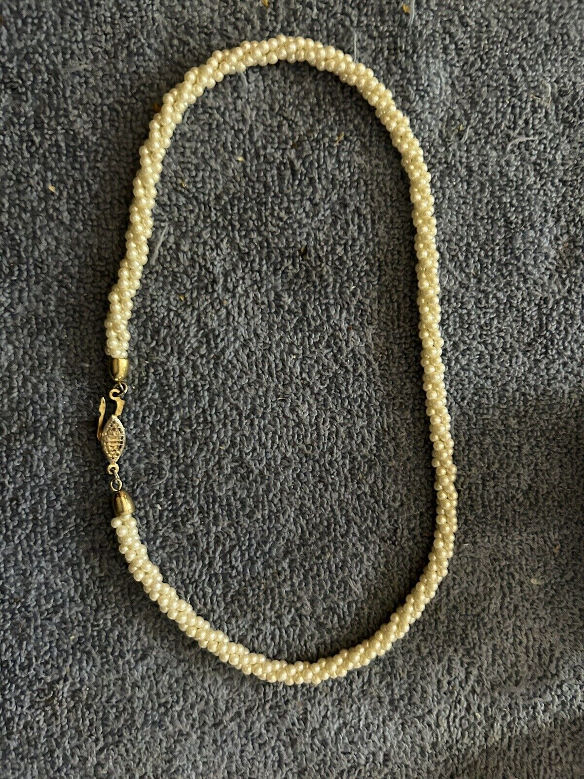 18 INCH (end to end) SMALL WHITE BEADS NECKLACE