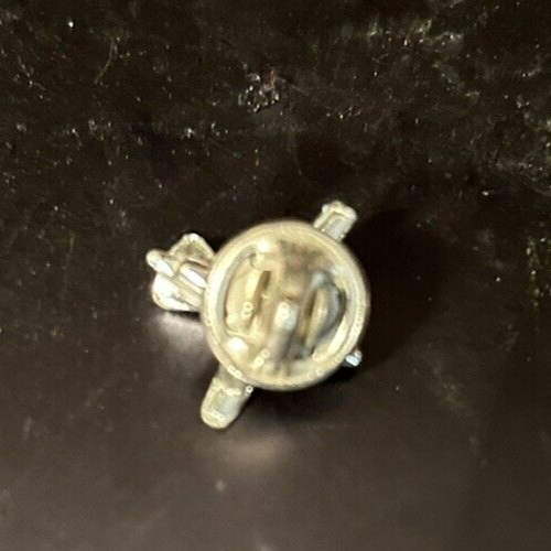 Lapel Pin: Airplane